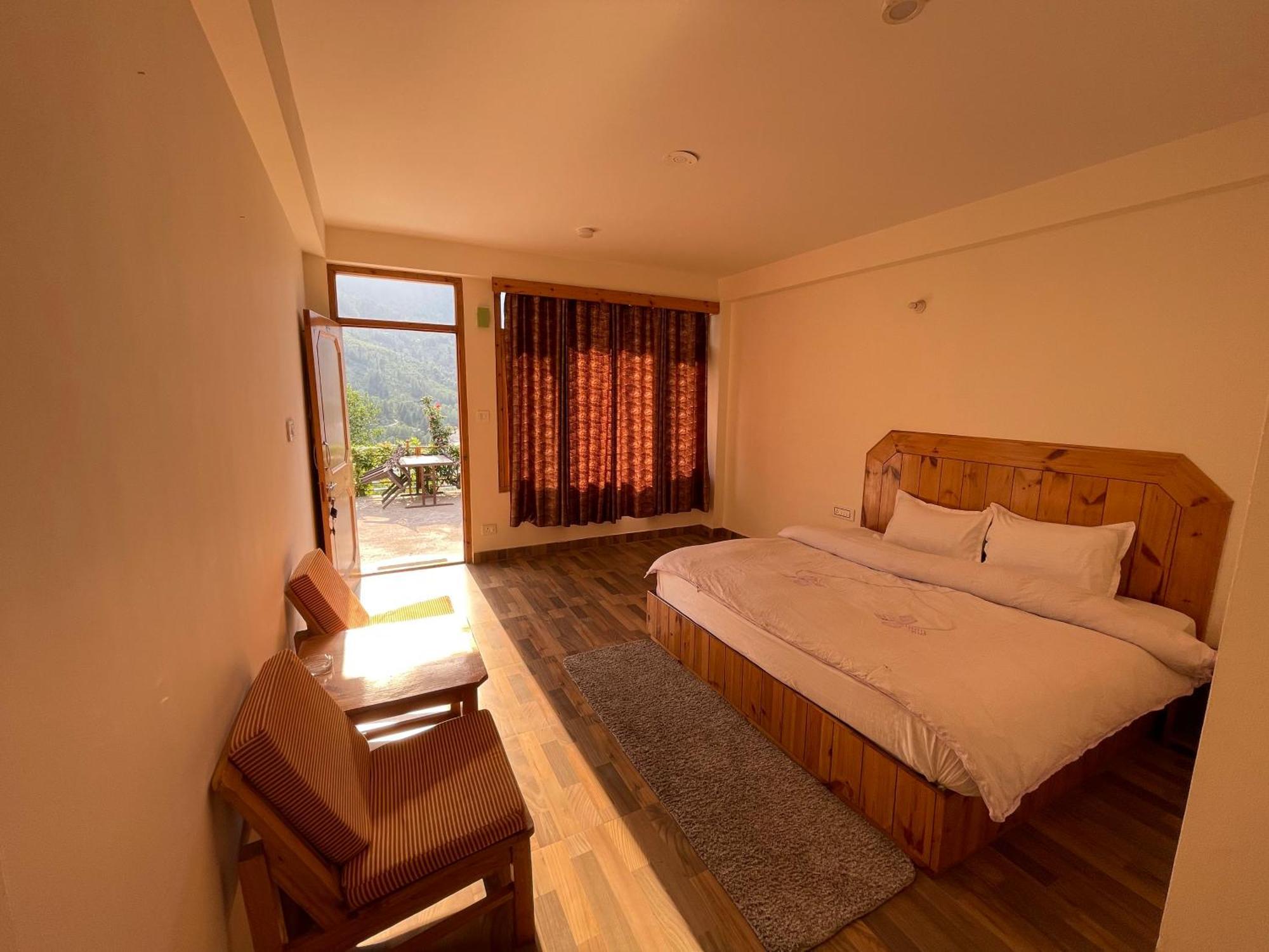 God'S Land Bed and Breakfast Manāli Buitenkant foto